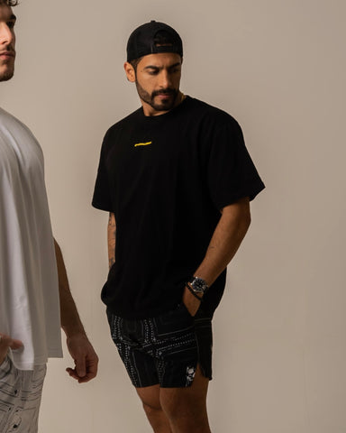 Oversized T-shirt negra amarillo HOMBRE